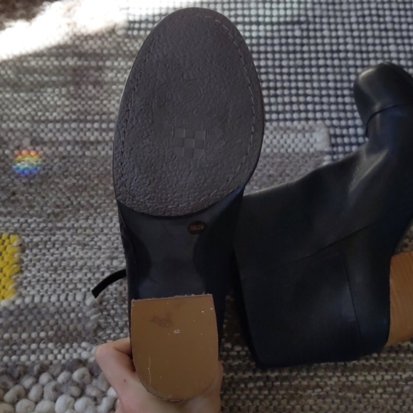 Booties - Picture 4 of 6